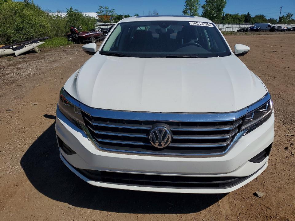 Продажа на аукционе авто 2022 Volkswagen Passat, vin: 1VWSA7A3XNC001554, номер лота: 54049296