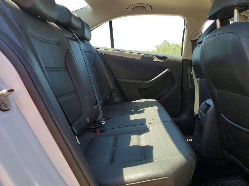52293576 :رقم المزاد ، 3VWDB7AJ9HM237748 vin ، 2017 Volkswagen Jetta مزاد بيع