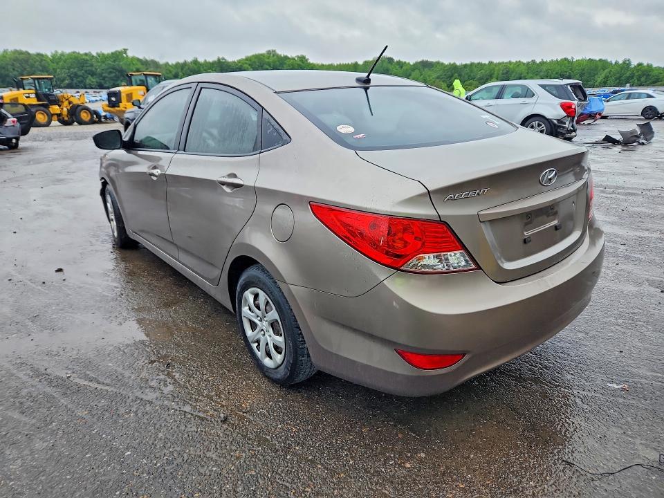 52582036 :رقم المزاد ، KMHCT4AE5DU562301 vin ، 2013 Hyundai Accent مزاد بيع