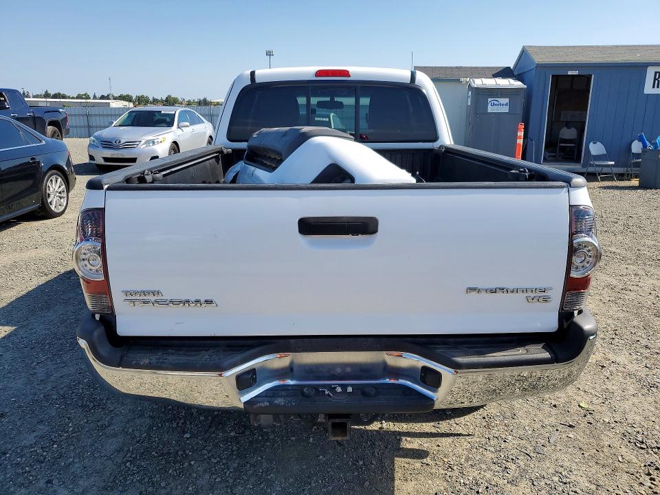52505226 :رقم المزاد ، 5TFTU4GN4DX050388 vin ، 2013 Toyota Tacoma مزاد بيع
