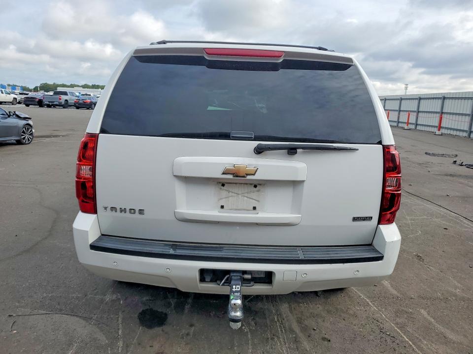 55144706 :رقم المزاد ، 1GNMCBE36AR129923 vin ، 2010 Chevrolet Tahoe مزاد بيع