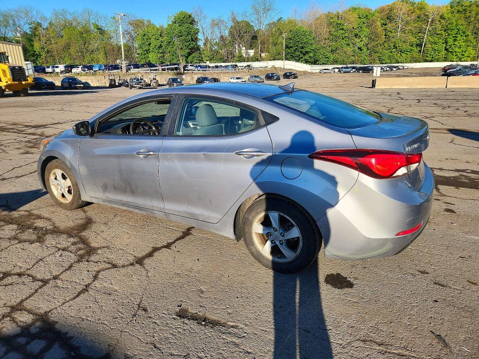 Auction sale of the 2015 Hyundai Elantra, vin: 5NPDH4AE9FH648363, lot number: 52944456