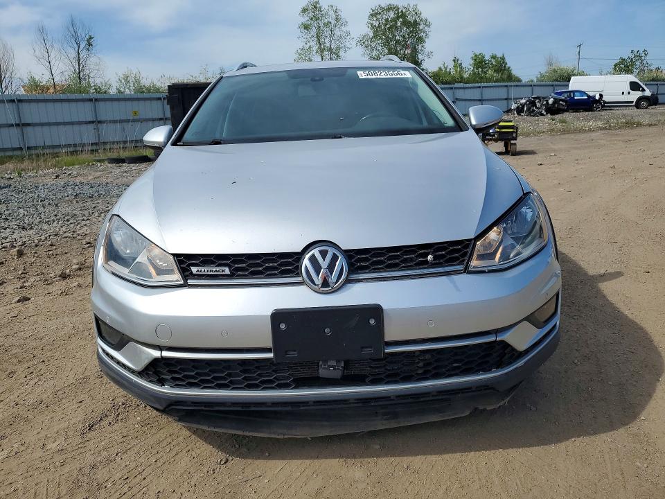 Продажа на аукционе авто 2017 Volkswagen Golf Alltrack, vin: 3VWH17AU4HM507001, номер лота: 50823556