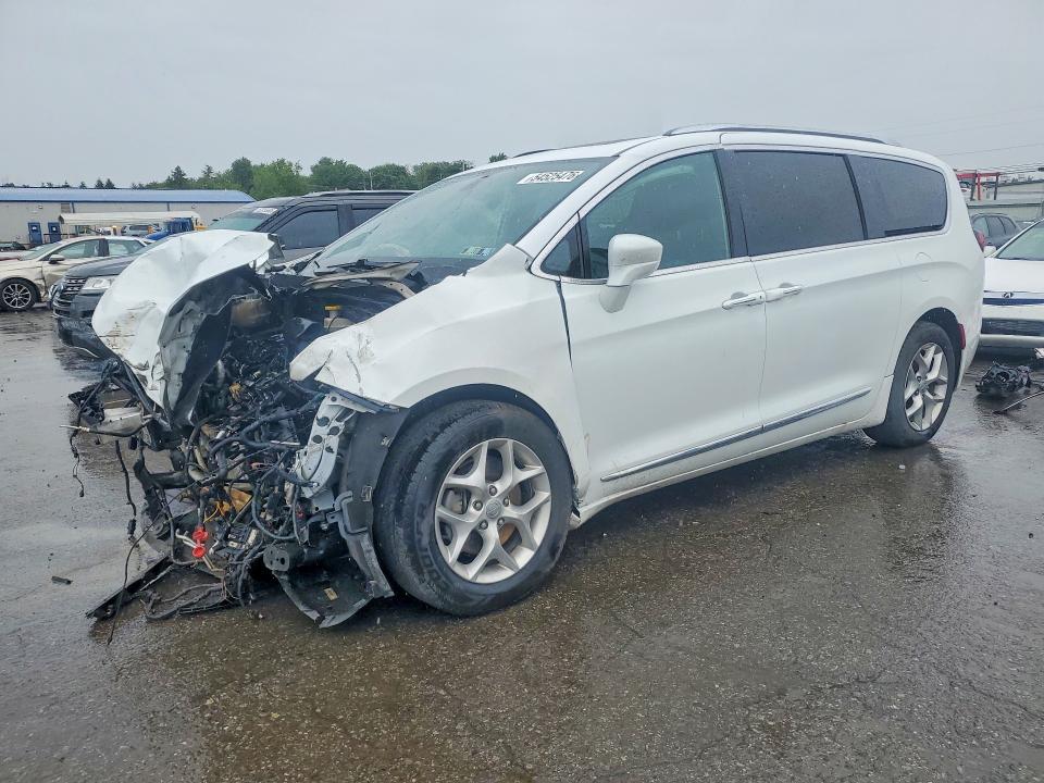 Продаж на аукціоні авто 2019 Chrysler Pacifica, vin: 2C4RC1EG6KR746195, номер лоту: 54525476