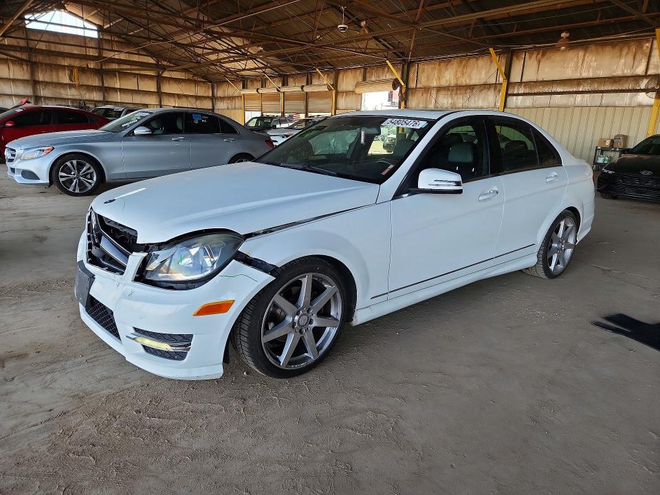 Продаж на аукціоні авто 2014 Mercedes-benz C, vin: WDDGF4HBXEA953526, номер лоту: 54805476