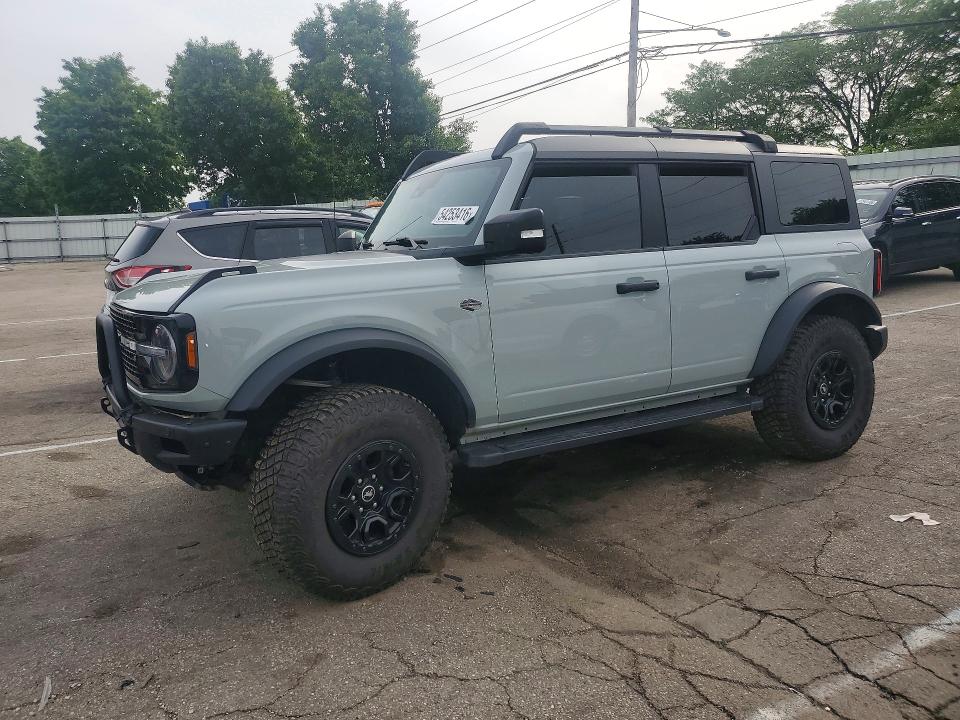 Продажа на аукционе авто 2022 Ford Bronco, vin: 1FMEE5DP9NLB30811, номер лота: 54253416