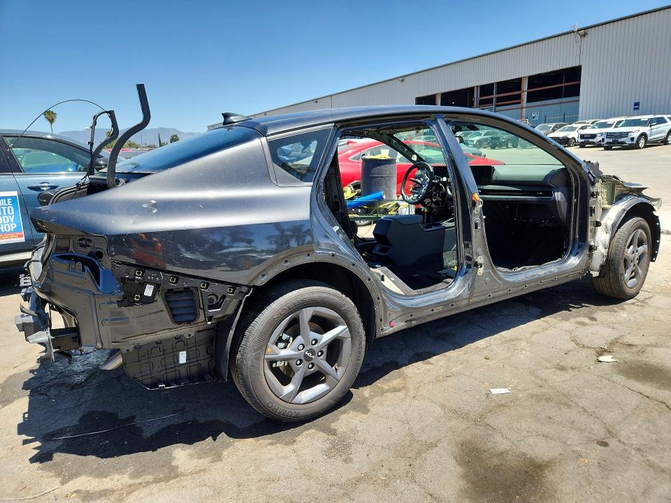 Продажа на аукционе авто 2025 Kia K4, vin: 3KPFT4DE7SE236511, номер лота: 53083076
