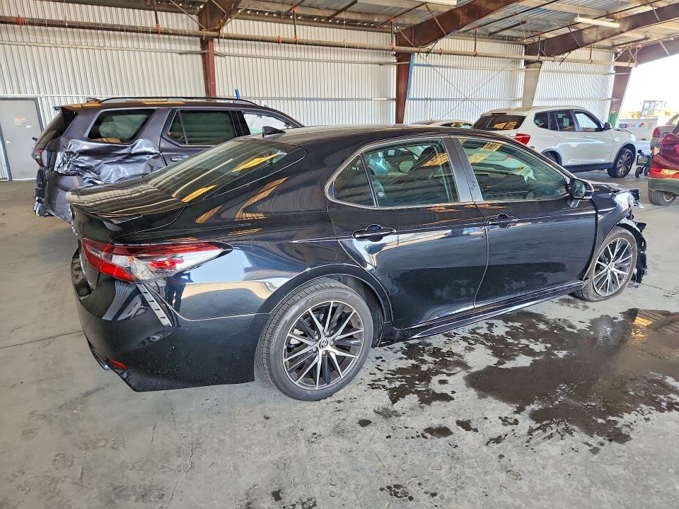 Продажа на аукционе авто 2023 Toyota Camry, vin: 4T1G11AK7PU733730, номер лота: 54520406