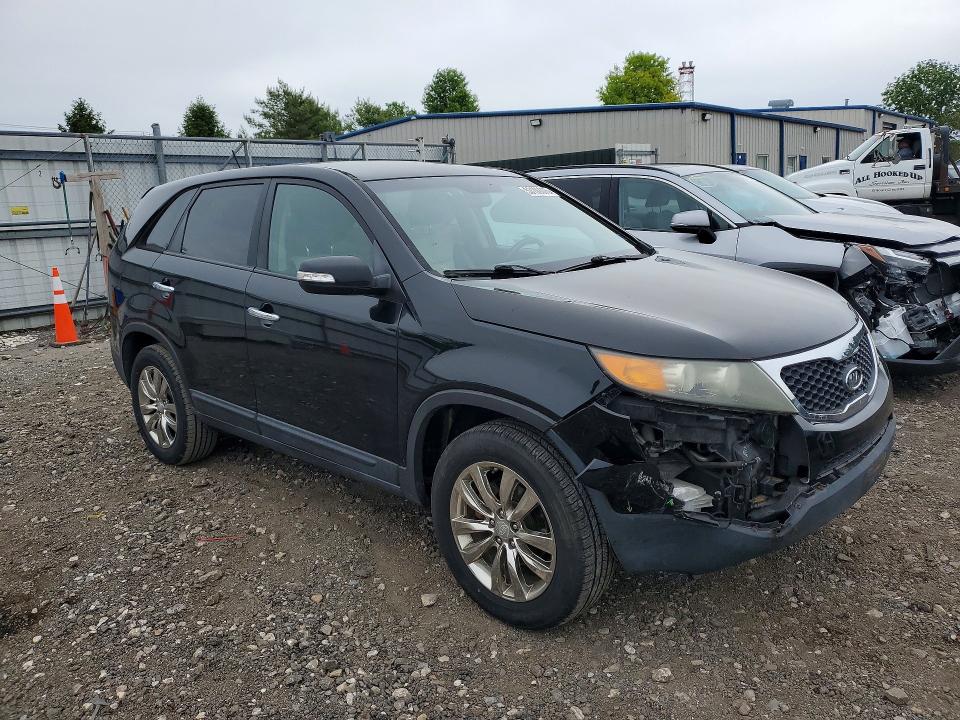 53199076 :رقم المزاد ، 5XYKU4A11BG015115 vin ، 2011 Kia Sorento مزاد بيع