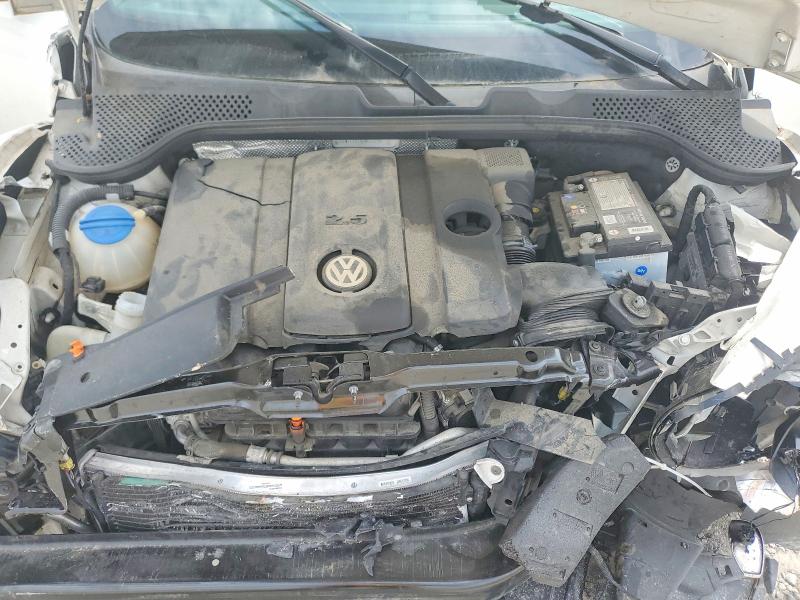 2013 Volkswagen Beetle მანქანა იყიდება აუქციონზე, vin: 3VWFP7AT4DM653776, აუქციონის ნომერი: 55326996