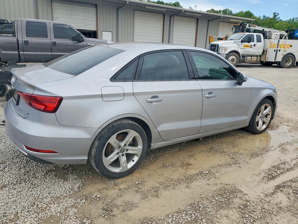 Aukcja sprzedaży 2018 Audi A3, vin: WAUAUGFF3J1059730, numer aukcji: 52504876