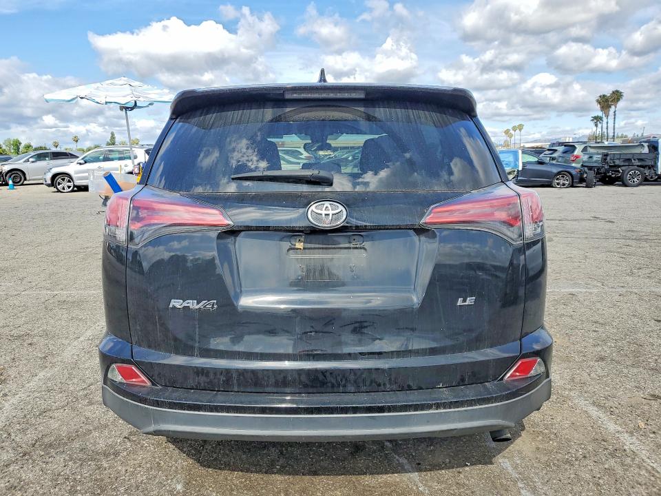 51985086 :رقم المزاد ، 2T3ZFREV0HW388188 vin ، 2017 Toyota Rav4 مزاد بيع