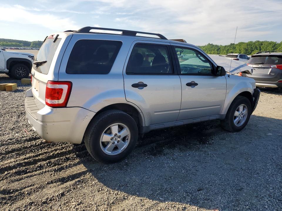 2010 Ford Escape მანქანა იყიდება აუქციონზე, vin: 1FMCU0D72AKB07173, აუქციონის ნომერი: 53889846