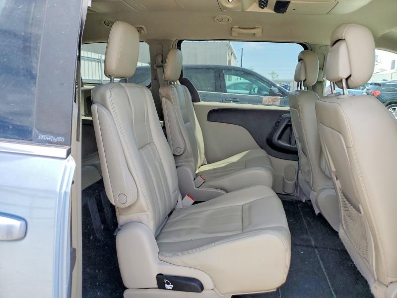 Auction sale of the 2013 Chrysler Town & Country, vin: 2C4RC1BG0DR519396, lot number: 53621756
