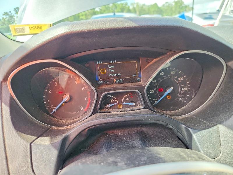 54642476 :رقم المزاد ، 1FADP3F21HL329202 vin ، 2017 Ford Focus مزاد بيع