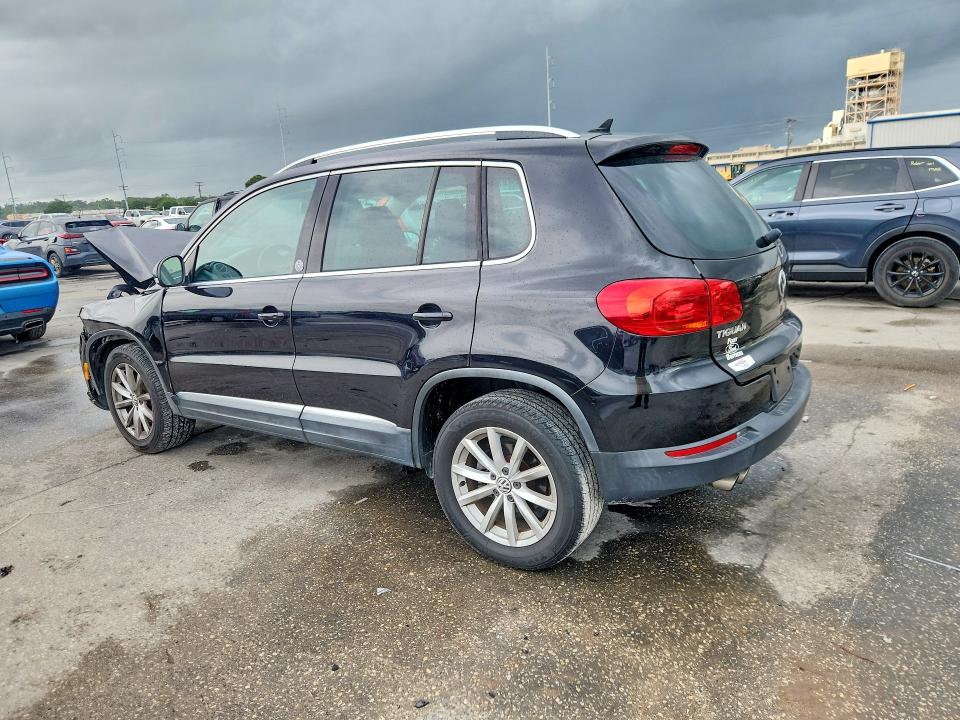 54528306 :رقم المزاد ، WVGRV7AX8HK021347 vin ، 2017 Volkswagen Tiguan مزاد بيع