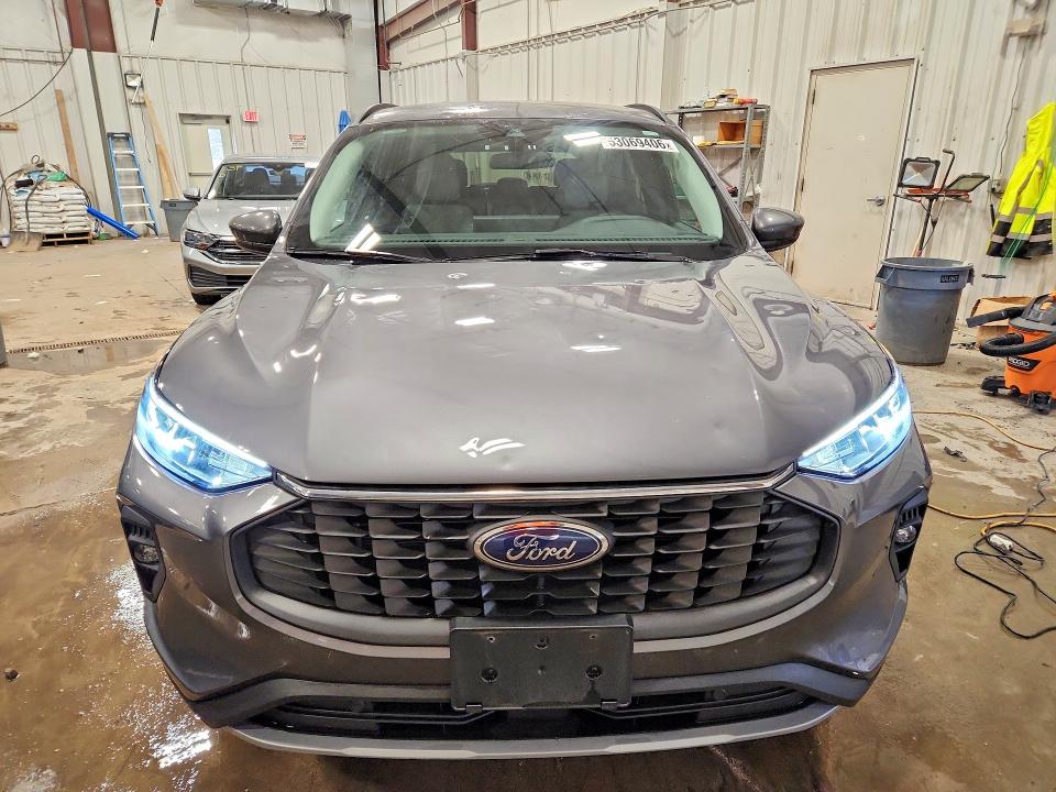 Продажа на аукционе авто 2023 Ford Escape, vin: 1FMCU0E10PUA67702, номер лота: 53069406