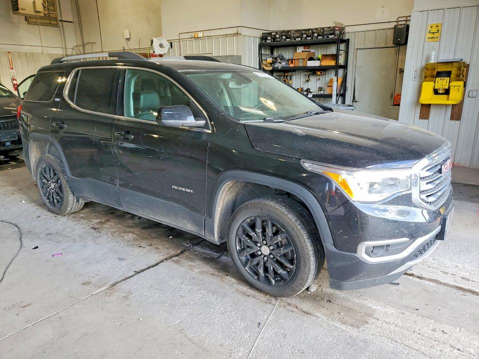 51560336 :رقم المزاد ، 1GKKNULS3JZ155898 vin ، 2018 Gmc Acadia مزاد بيع