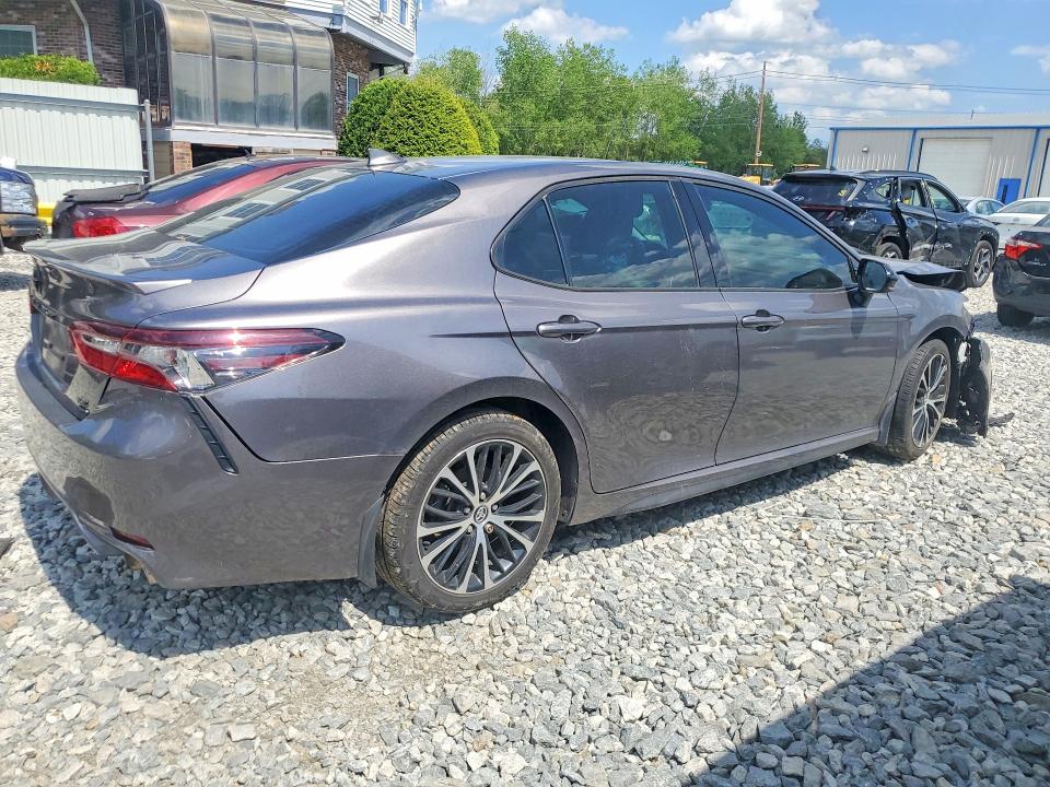 Продаж на аукціоні авто 2022 Toyota Camry, vin: 4T1G11BKXNU069421, номер лоту: 53703876