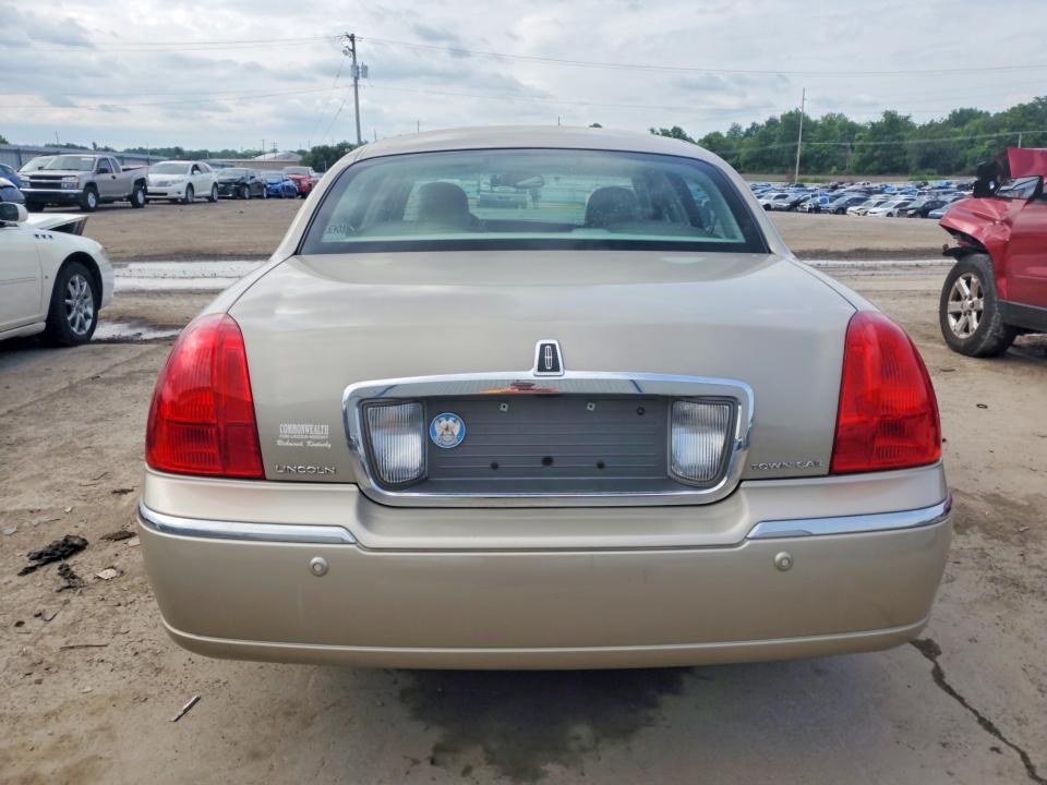 Продажа на аукционе авто 2005 Lincoln Town Car, vin: 1LNHM82W05Y630001, номер лота: 54152916
