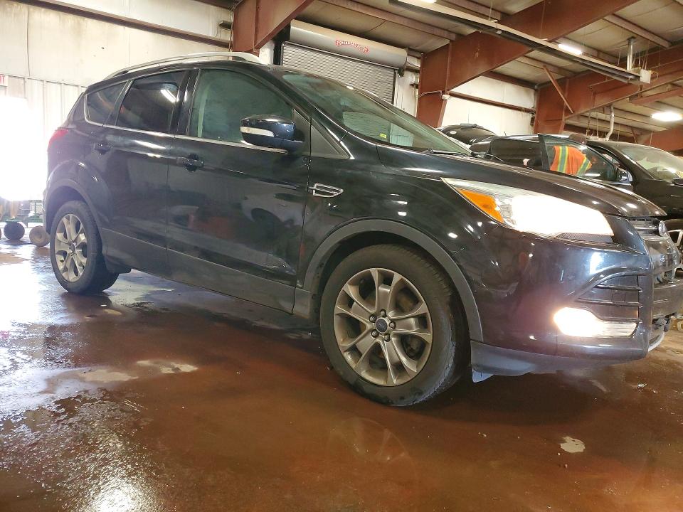Продажа на аукционе авто 2015 Ford Escape, vin: 1FMCU9JXXFUB23139, номер лота: 52583196
