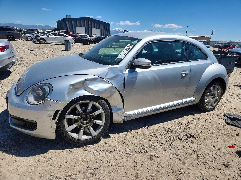 51706806 :رقم المزاد ، 3VWJP7AT3CM601922 vin ، 2012 Volkswagen Beetle مزاد بيع