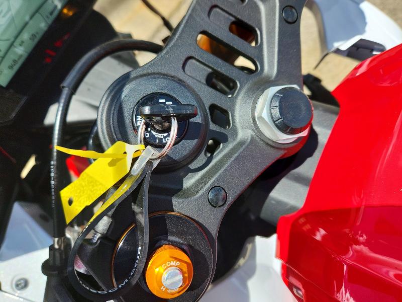 53272066 :رقم المزاد ، JYARM60E9TA000938 vin ، 2026 Yamaha Yzf690 مزاد بيع