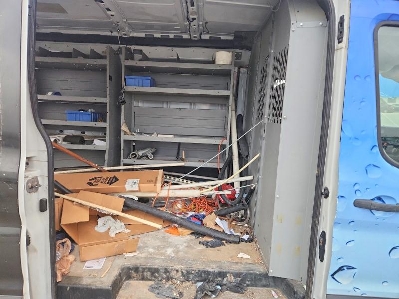 53446146 :رقم المزاد ، 1FTBR1CG7MKA98757 vin ، 2021 Ford Transit مزاد بيع