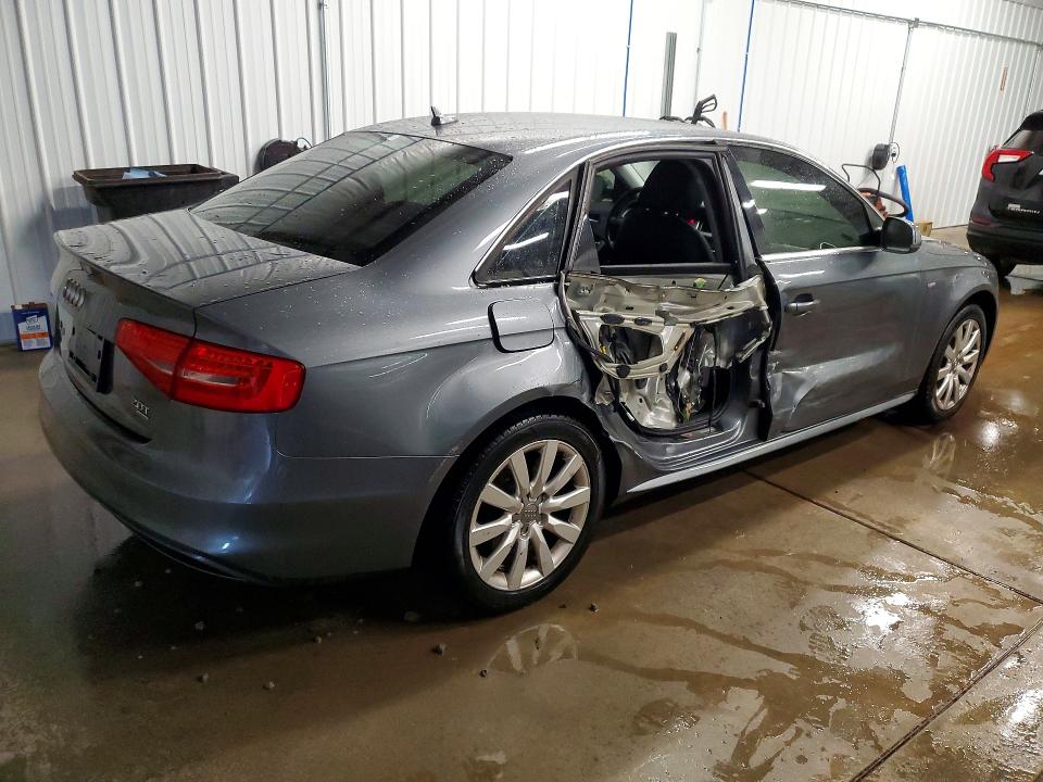 Продаж на аукціоні авто 2015 Audi A4, vin: WAUBFAFL2FN012674, номер лоту: 53246456