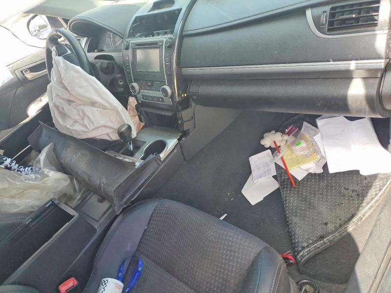 53170686 :رقم المزاد ، 4T1BF1FK9EU440462 vin ، 2014 Toyota Camry مزاد بيع