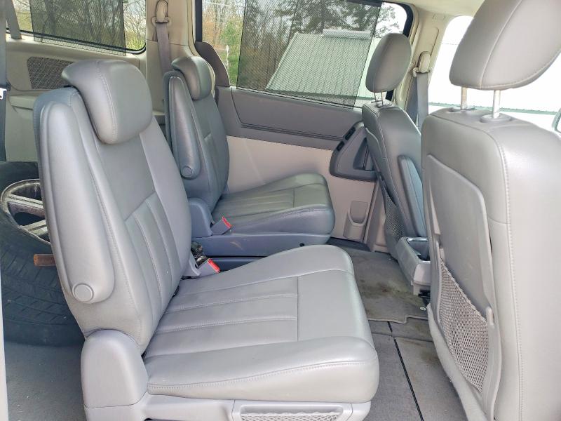 49794236 :رقم المزاد ، 2A4RR5D15AR110511 vin ، 2010 Chrysler Town & Country مزاد بيع
