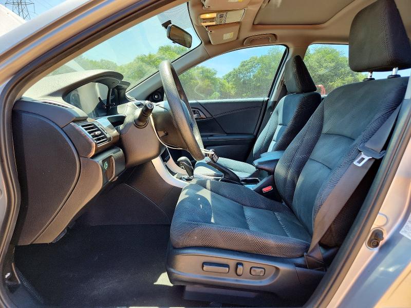 52151776 :رقم المزاد ، 1HGCR2F78HA211392 vin ، 2017 Honda Accord مزاد بيع