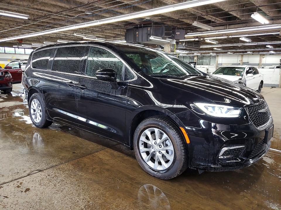 Продажа на аукционе авто 2026 Chrysler Pacifica, vin: 2C4RC3BG7TR266295, номер лота: 52691396