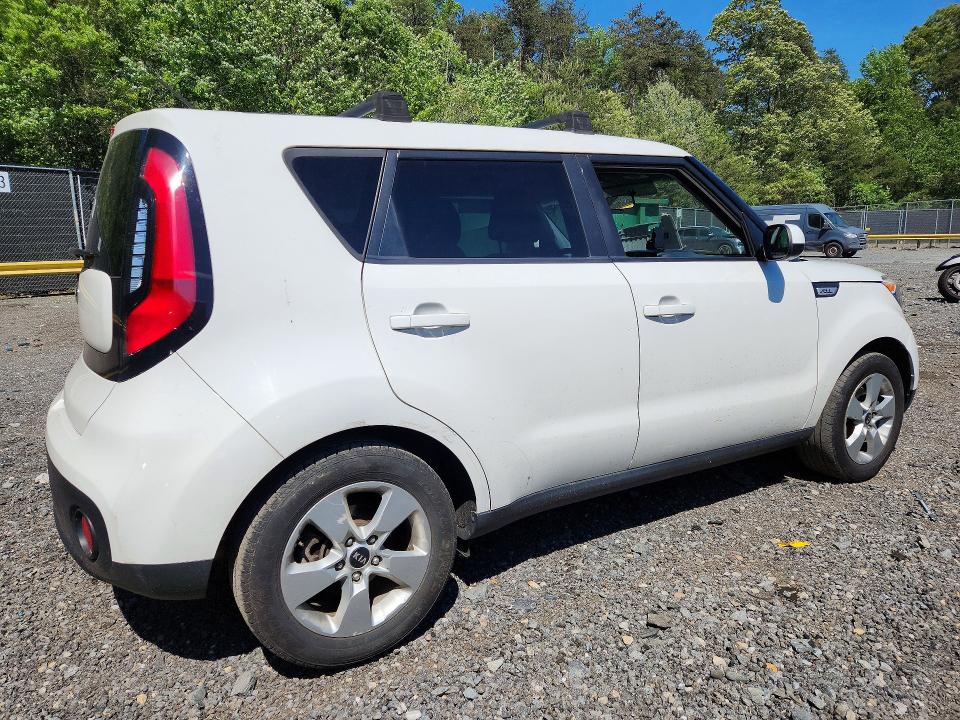 52192646 :رقم المزاد ، KNDJN2A24J7562381 vin ، 2018 Kia Soul مزاد بيع
