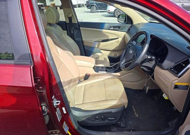 55464396 :رقم المزاد ، KM8J33A21GU080064 vin ، 2016 Hyundai Tucson مزاد بيع