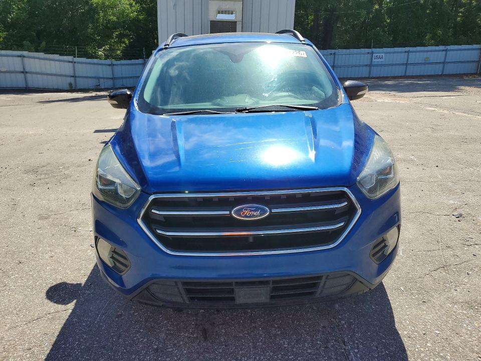 Продажа на аукционе авто 2017 Ford Escape, vin: 1FMCU0J95HUB36607, номер лота: 52167226