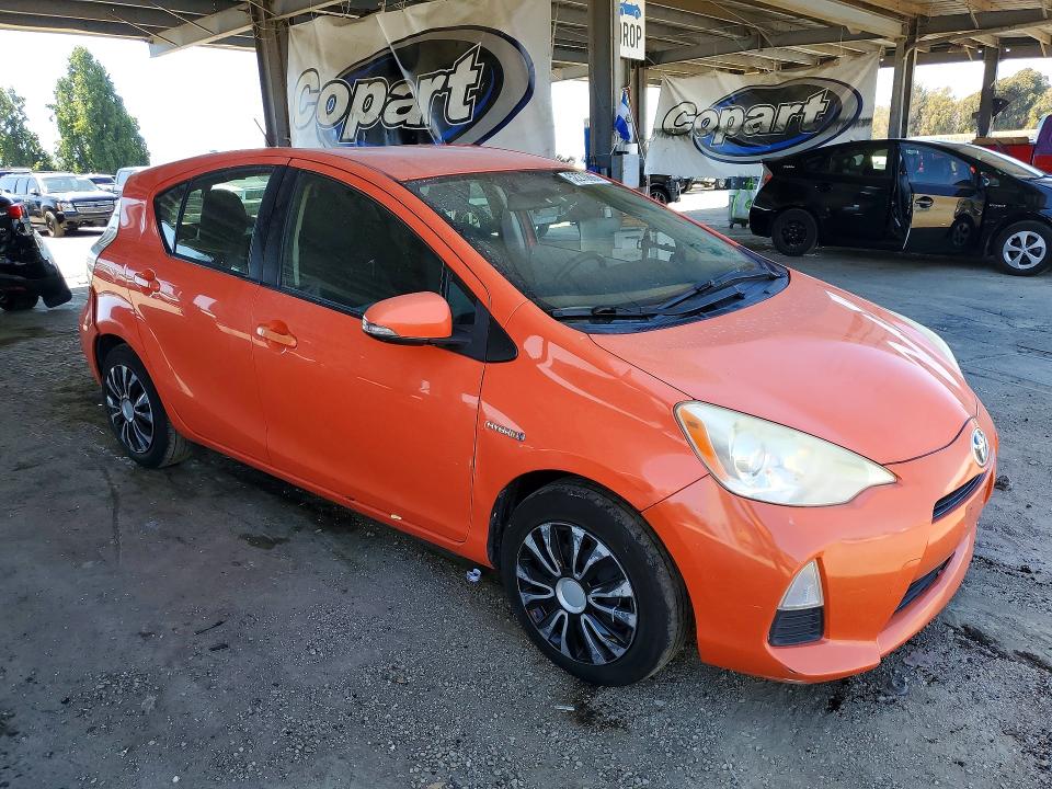 Продажа на аукционе авто 2013 Toyota Prius C, vin: JTDKDTB36D1034739, номер лота: 52270666