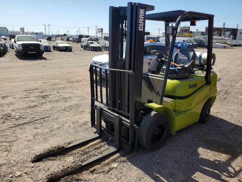 55041176 :رقم المزاد ، 55041176 vin ، 2022 Clark Forklift Gts25 مزاد بيع