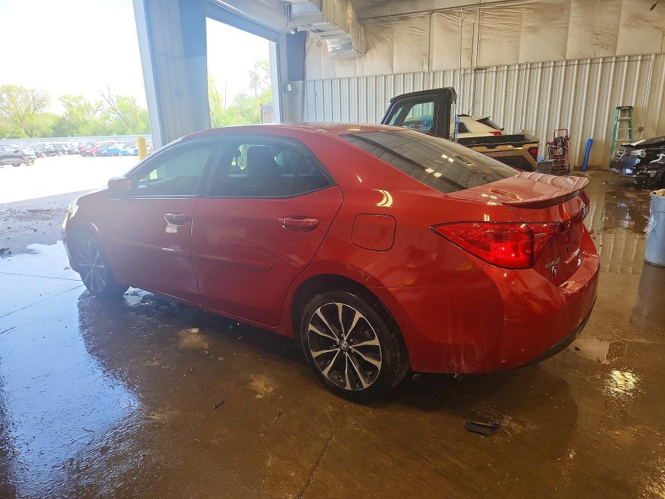 53781296 :رقم المزاد ، 2T1BURHE9JC026055 vin ، 2018 Toyota Corolla مزاد بيع