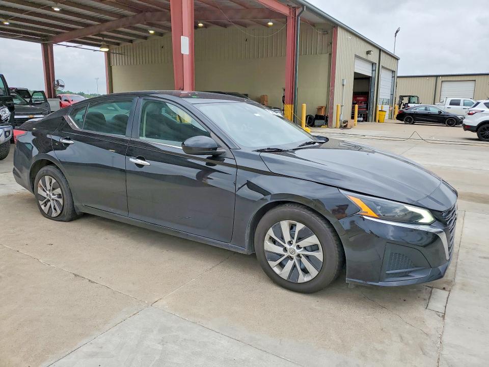 Продажа на аукционе авто 2023 Nissan Altima, vin: 1N4BL4BV7PN326672, номер лота: 54208736
