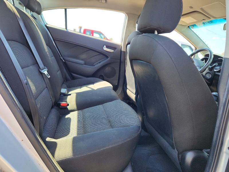 2018 Kia Forte მანქანა იყიდება აუქციონზე, vin: 3KPFK4A74JE214411, აუქციონის ნომერი: 51595016