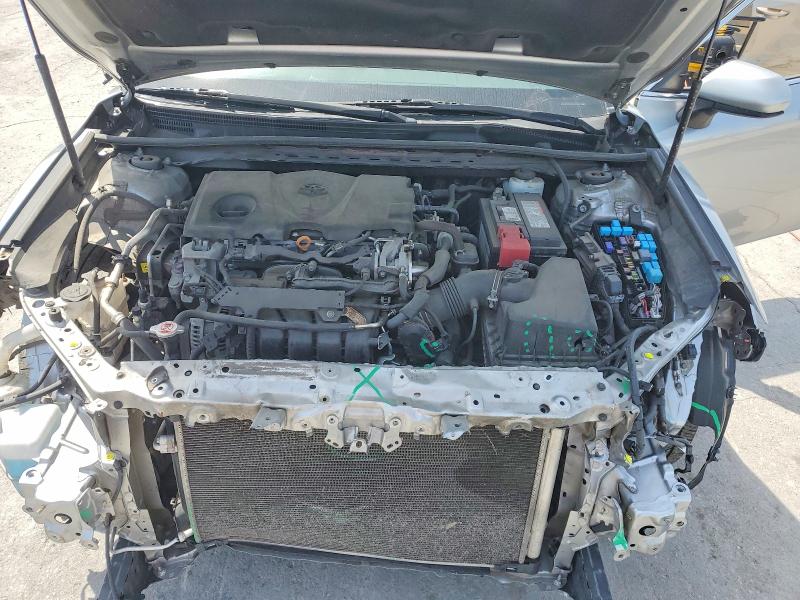 52186346 :رقم المزاد ، 4T1B11HK8KU229793 vin ، 2019 Toyota Camry مزاد بيع