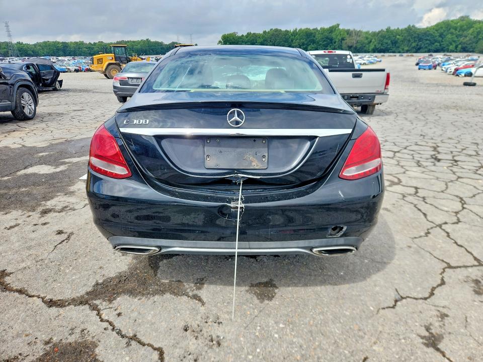 2015 Mercedes-benz C მანქანა იყიდება აუქციონზე, vin: 55SWF4JB2FU057986, აუქციონის ნომერი: 55063256