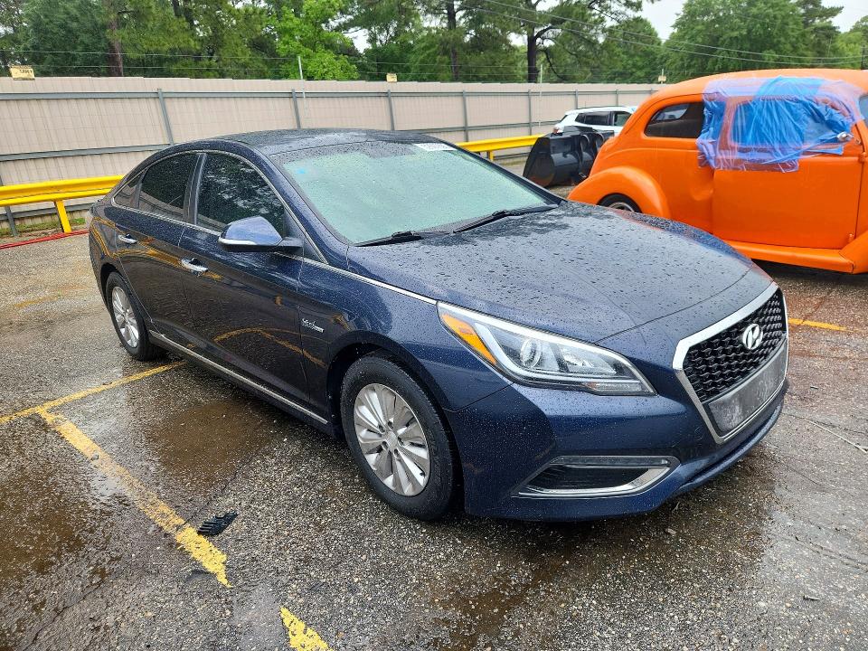 Продажа на аукционе авто 2017 Hyundai Sonata Hybrid, vin: KMHE24L37HA066754, номер лота: 52697826