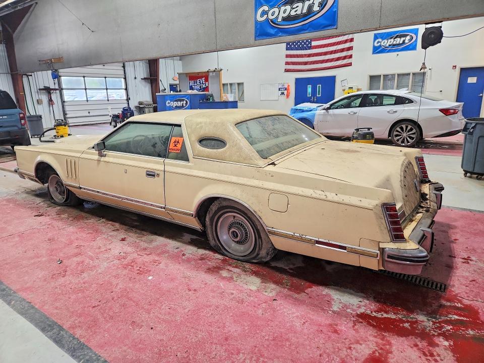 53457116 :رقم المزاد ، 7Y89A884092 vin ، 1977 Lincoln Continental مزاد بيع