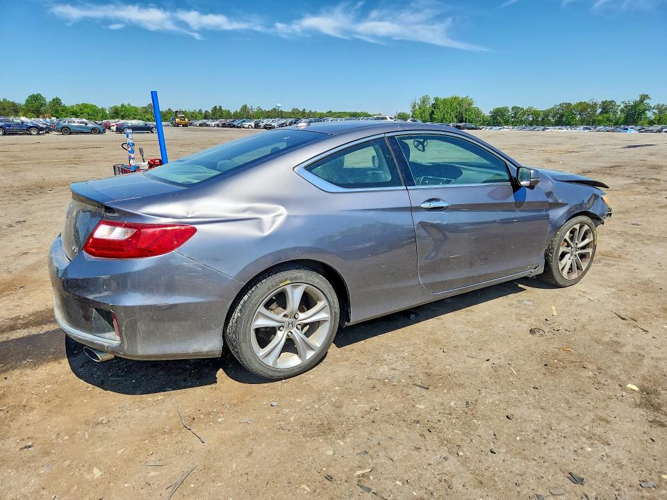 53896876 :رقم المزاد ، 1HGCT2A8XFA002282 vin ، 2015 Honda Accord مزاد بيع