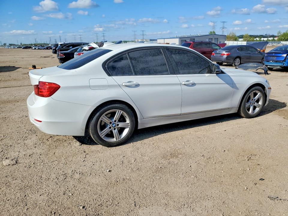 2013 Bmw 328 მანქანა იყიდება აუქციონზე, vin: WBA3B5G57DNS02412, აუქციონის ნომერი: 53100636