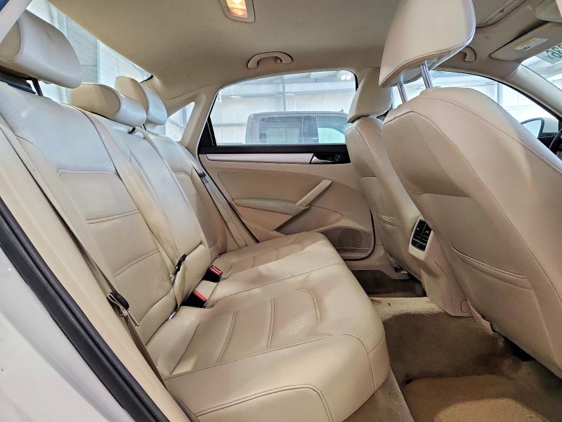 2013 Volkswagen Passat მანქანა იყიდება აუქციონზე, vin: 1VWBN7A37DC049242, აუქციონის ნომერი: 52077936