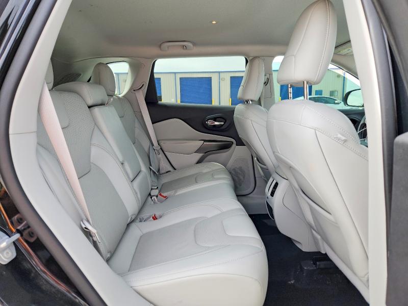 52285806 :رقم المزاد ، 1C4PJLMX3MD106736 vin ، 2021 Jeep Cherokee مزاد بيع