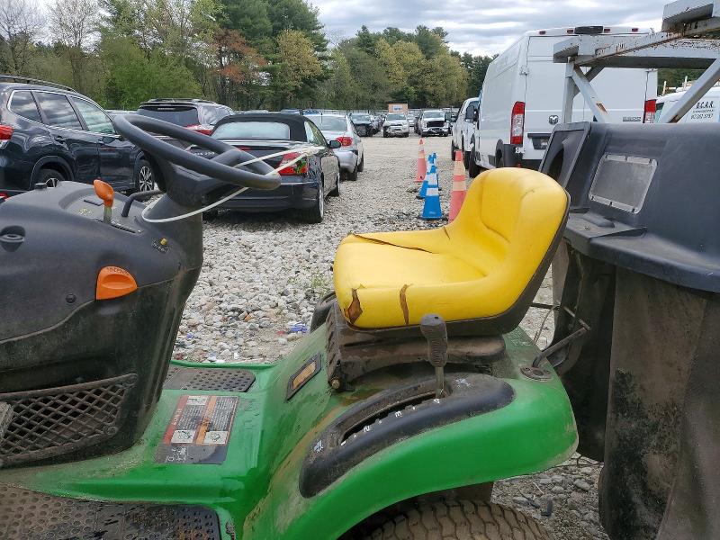 53198226 :رقم المزاد ، 31F7070112E1 vin ، 2010 John Deere L100 مزاد بيع
